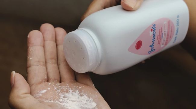 У США суд присяжних визнав, що компанія Johnson&Johnson роками продавала небезпечний тальк