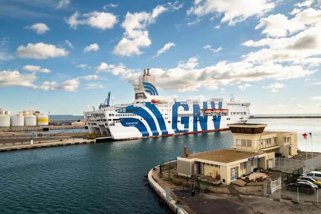 Россию заподозрили в попытке захвата французского гражданского судна – The Telegraph