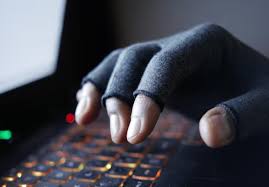 Виплати за “вподобайки” в інтернеті: шахраї ошукали мешканців Миколаївщини на 300 тисяч