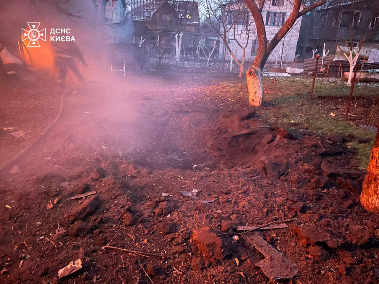 Росіяни від ночі масовано атакують Київ та область дронами і ракетами — є постраждалі Росіяни від ночі масовано атакують Київ та область дронами і ракетами — є постраждалі