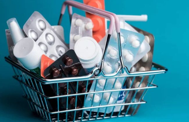 Кабмін дозволив продаж безрецептурних ліків на автозаправках