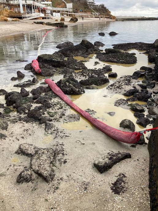 Поблизу узбережжя Одеси суттєво зменшилося забруднення моря після російської атаки