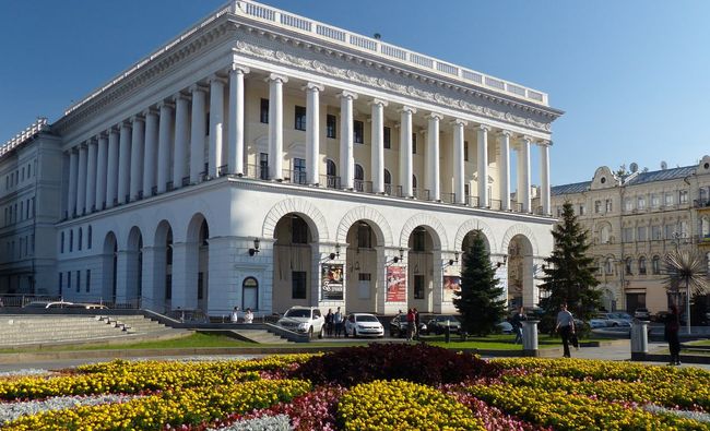 З Національної музичної академії України прибрали ім’я Чайковського