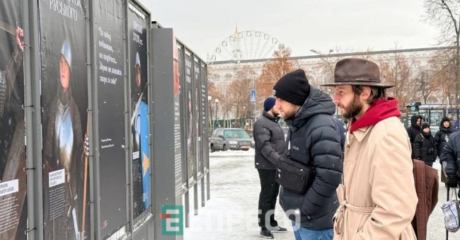 У Києві відкрили вуличну виставку про тисячолітню історію українського війська У Києві відкрили вуличну виставку про тисячолітню історію українського війська