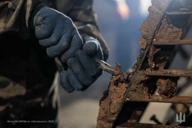 Збірний пункт пошкоджених машин ремонтно-відновлювального батальйону – це місце, де техніка отримує другий шанс Збірний пункт пошкоджених машин ремонтно-відновлювального батальйону – це місце, де техніка отримує другий шанс