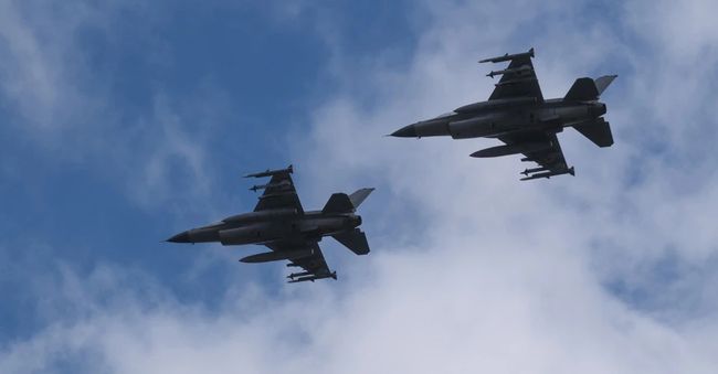F-16 проти ракет: Ми зі всієї дурі забивали цвяхи в стіну мікроскопами