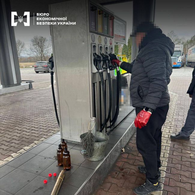 БЕБ викрито незаконне виготовлення та реалізація фальсифікованого пального