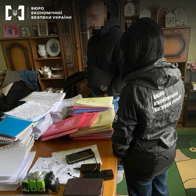 БЕБ на Буковині викрило схему «дроблення бізнесу» перевізником на 5 млн грн