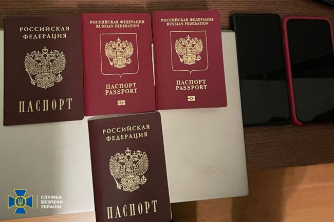 СБУ затримала у Києві колаборантку, яка впроваджувала «освітні стандарти» рф у тимчасово окупованому Криму СБУ затримала у Києві колаборантку, яка впроваджувала «освітні стандарти» рф у тимчасово окупованому Криму