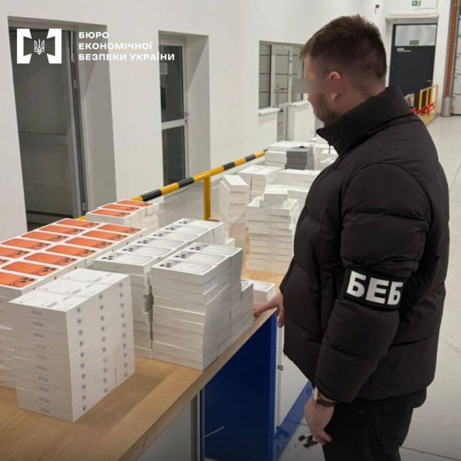 БЕБ - припинено спробу контрабанди техніки відомого бренду на понад 35 млн грн: детінізація ринку триває