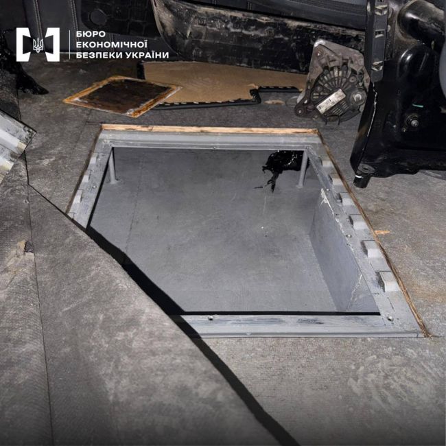 БЕБ - припинено спробу контрабанди техніки відомого бренду на понад 35 млн грн: детінізація ринку триває