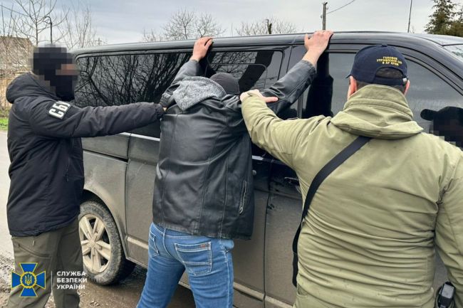 СБУ викрила ще 8 агітаторів рашизму: серед них посадовиця суду та рецидивіст, який 4 роки ховався у підвалі