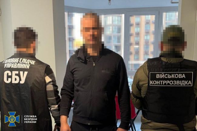 СБУ та ОГП викрили першого заступника голови однієї з райдержадміністрацій Києва на «ухилянтських схемах»