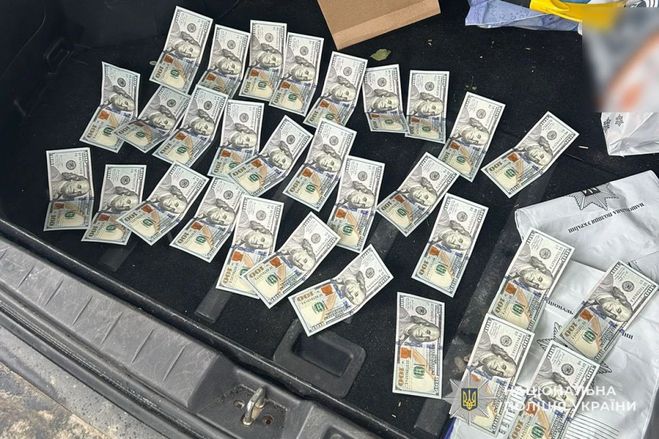 На Тернопільщині на хабарі затримали заступника начальника Кременецького ТЦК, який прикривав мажорів на квадроциклах