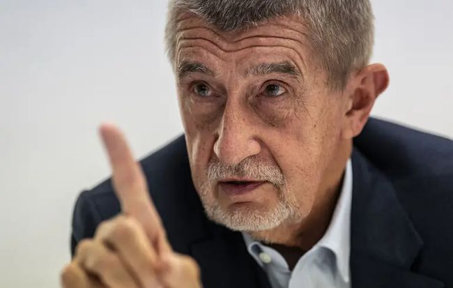 Бабіш остаточно закрив питання постачання Україні літаків L-159