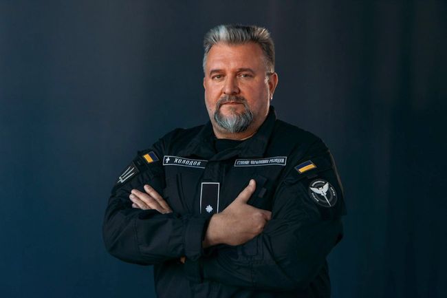 “Те, що священник приїхав у підрозділ, не значить, що всі біжать сповідатися. Довіру треба заслужити”, – отець Костянтин Холодов