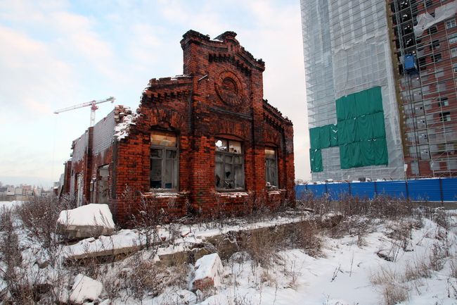 росія ліквідує історичну спадщину на користь забудовників