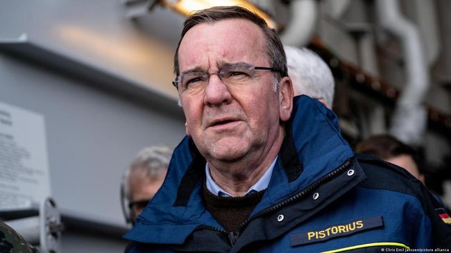 Було б помилкою витріщатися на Білий дім, як кролик на змію - Пісторіус