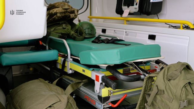 Хор “Гомін” спільно з партнерами оснастив дві медичних евакуаційних машини для потреб ГУР МО України Хор “Гомін” спільно з партнерами оснастив дві медичних евакуаційних машини для потреб ГУР МО України