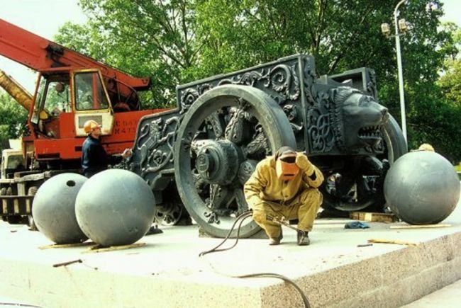 Орешник путина и царь-пушка Грозного. Как москва тянет мир в средневековье страшилками о чудо-оружии