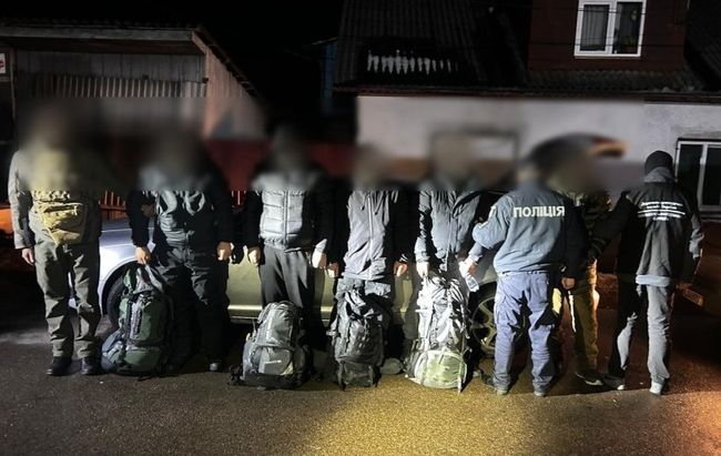 Прикордонники зупинили біля українсько-румунського кордону «vip таксі» за 500 тисяч гривень (ВІДЕО)