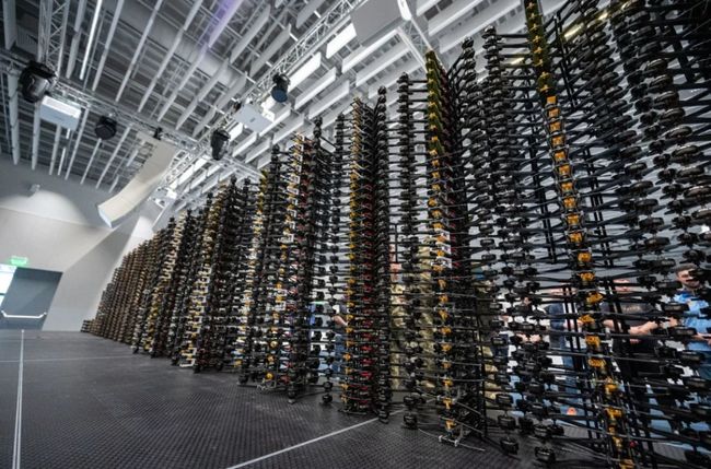 Україна не має стільки грошей, скільки українські компанії можуть виготовити зброї