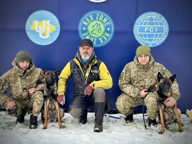 На Одещині до лав прикордонників долучилися нові службові собаки