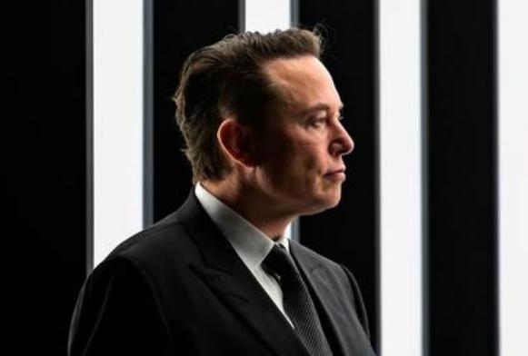 Маск заявив, що покриє всі витрати жертв Епштейна на адвокатів, якщо вони звернуться до суду