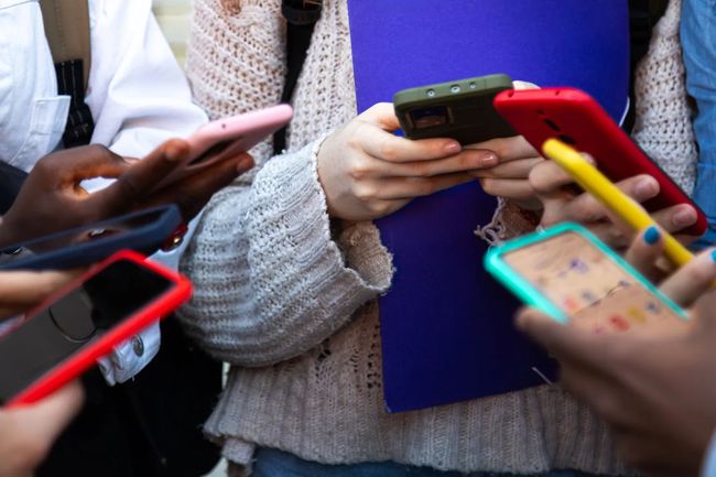 Гіганти соціальних мереж програли останню спробу уникнути судових процесів зі школами у США