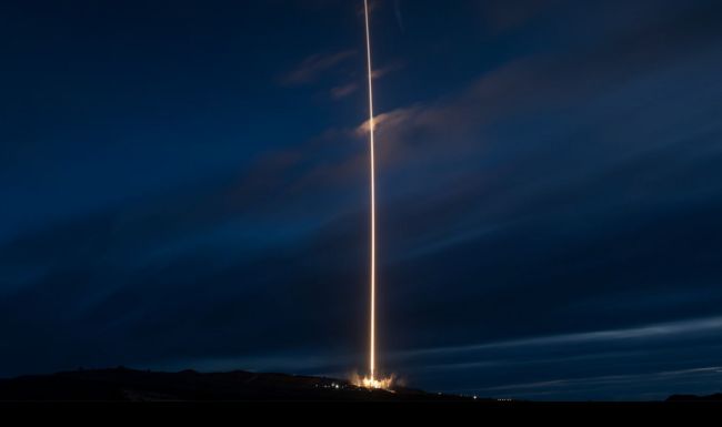 Falcon 9 вивела на орбіту ще 24 інтернет-супутники Starlink Falcon 9 вивела на орбіту ще 24 інтернет-супутники Starlink