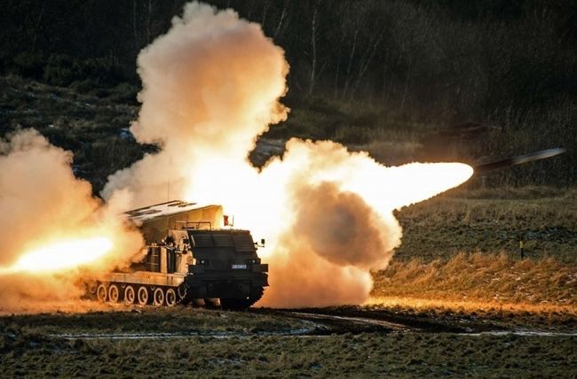 Lockheed Martin вперше запустила ракети ER GMLRS із вольфрамовими кульками Lockheed Martin вперше запустила ракети ER GMLRS із вольфрамовими кульками