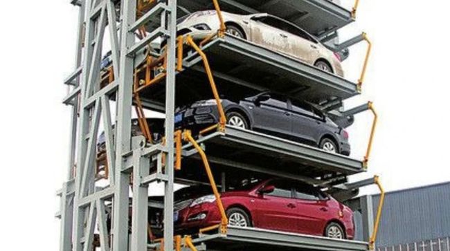 Марно витрачені 3,6 мільйона гривень на роторну парковку: експосадовцю КМДА вручили підозру