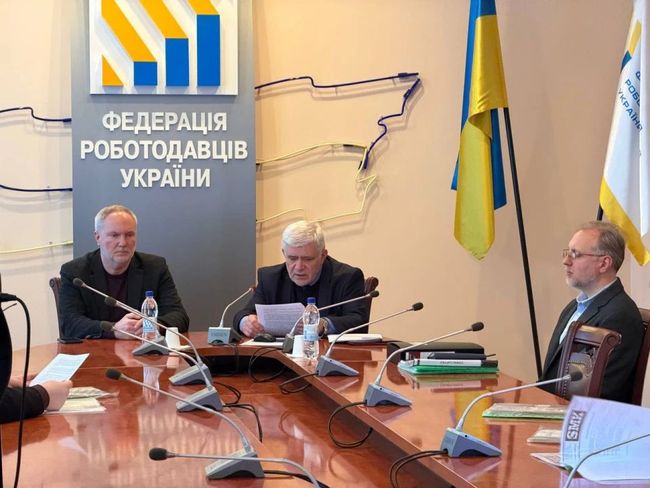 Єдиний український приватний виробник крупнокаліберних патронів, якими збивають шахеди, вимушено зупинив роботу через обшуки Єдиний український приватний виробник крупнокаліберних патронів, якими збивають шахеди, вимушено зупинив роботу через обшуки