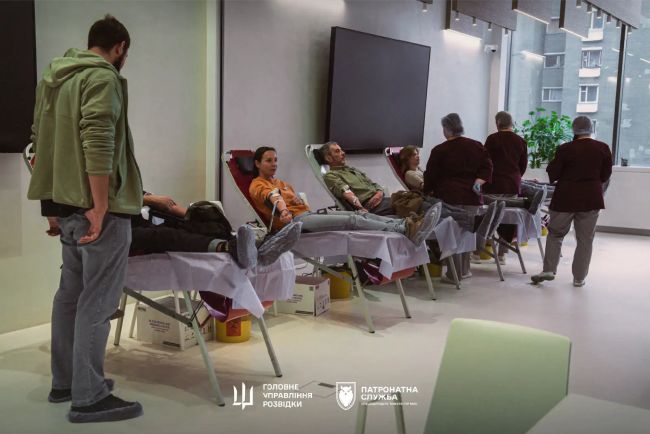 Розвідка — це любов: у Києві 94 донори здали кров для поранених воїнів Розвідка — це любов: у Києві 94 донори здали кров для поранених воїнів