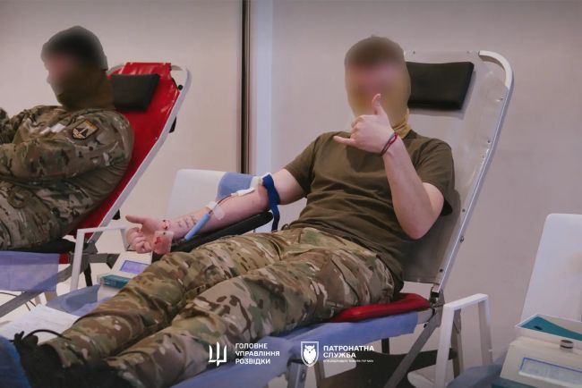 Розвідка — це любов: у Києві 94 донори здали кров для поранених воїнів Розвідка — це любов: у Києві 94 донори здали кров для поранених воїнів