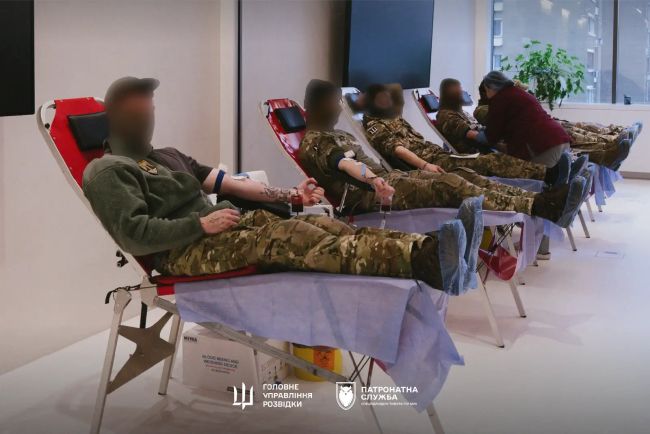 Розвідка — це любов: у Києві 94 донори здали кров для поранених воїнів Розвідка — це любов: у Києві 94 донори здали кров для поранених воїнів