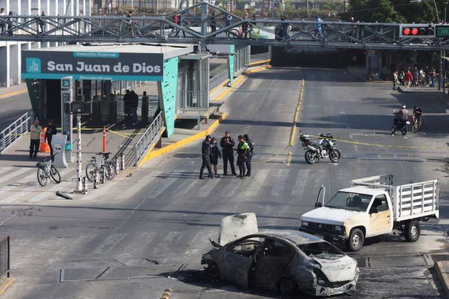 У Мексиці ліквідували одного з найбільш розшукуваних наркоторговців світу – Немесіо Осегеру, більш відомого як Ель Менчо У Мексиці ліквідували одного з найбільш розшукуваних наркоторговців світу – Немесіо Осегеру, більш відомого як Ель Менчо