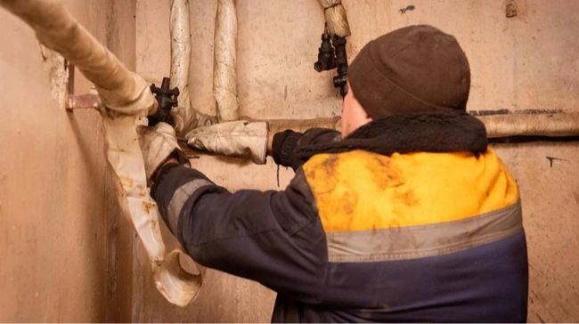 Уряд виділив 246,4 мільйона гривень аварійно-ремонтним бригадам Уряд виділив 246,4 мільйона гривень аварійно-ремонтним бригадам