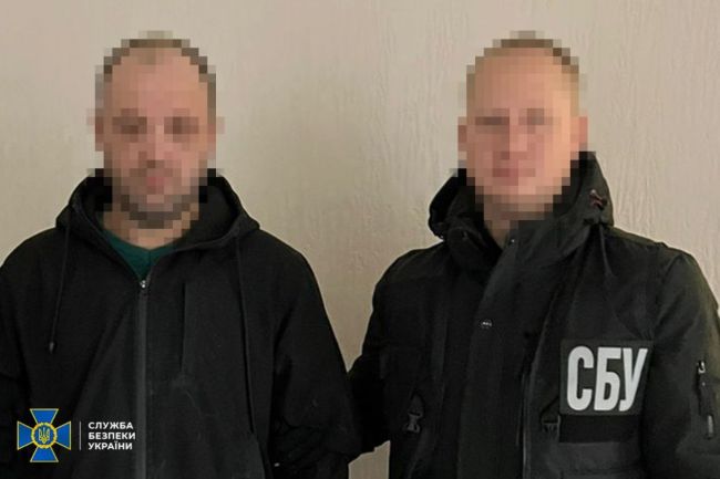 СБУ затримала двох громадян України, які погодилися зареєструвати на себе Starlink для російських окупантів: тепер їм загрожує довічне увʼязнення