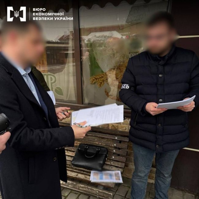 Детективи  ТУ БЕБ в Одеській області повідомили про підозру організованій групі осіб