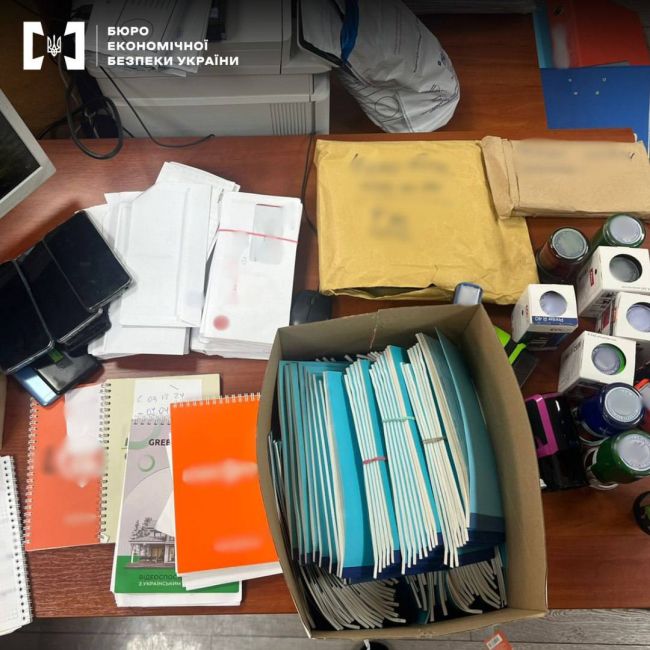 Детективи  ТУ БЕБ в Одеській області повідомили про підозру організованій групі осіб