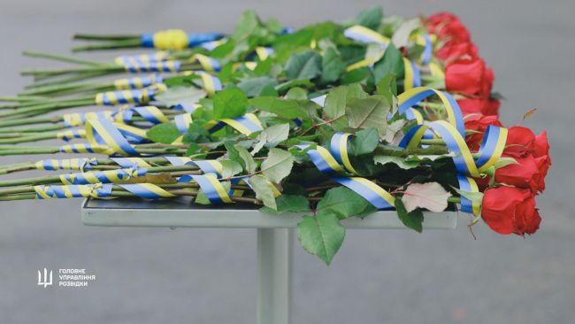 Символ бойової слави: спецпідрозділ ГУР МО України Kraken отримав бойовий прапор Символ бойової слави: спецпідрозділ ГУР МО України Kraken отримав бойовий прапор