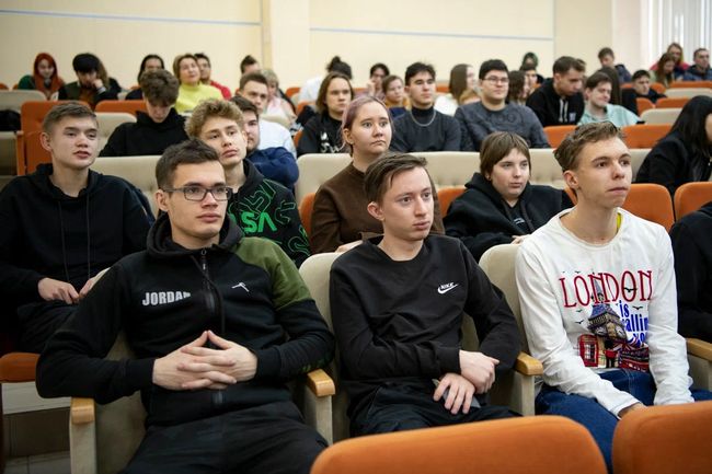 Університет як вербувальний пункт: кремль примусово мілітаризує вищу школу