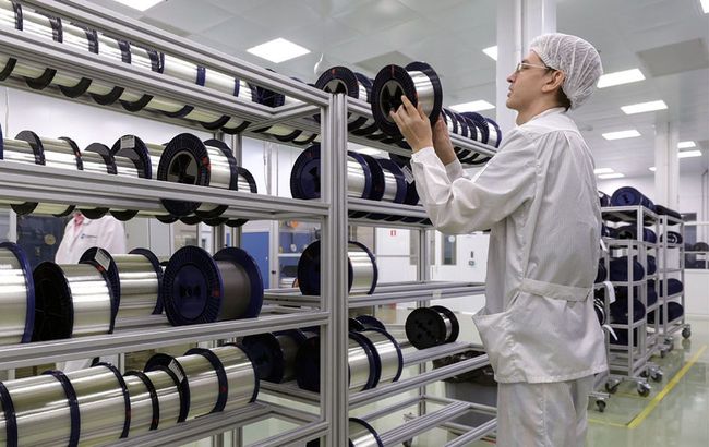 Запаси закінчуються, виробництво стоїть: на росії – дефіцит оптоволокна