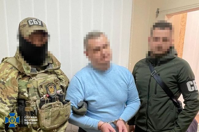 СБУ затримала «подвійного» агента, який шпигував для фсб та гру рф на оборонному заводі Дніпропетровщини