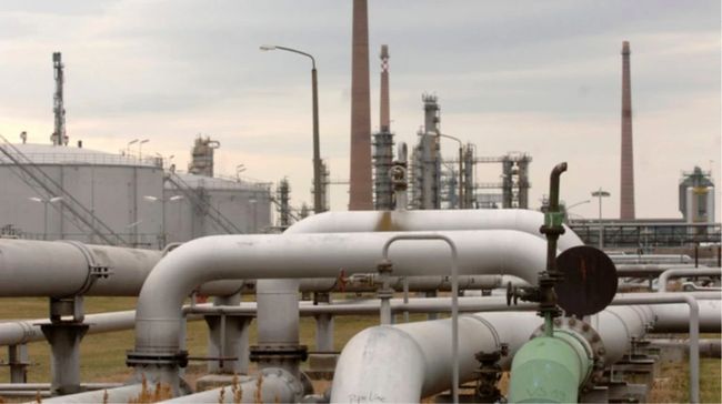 Угорщина почала отримувати російську нафту через Дружбу
