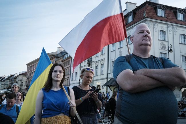 Картка CUKR для українців в Польщі: пояснює посол Василь Боднар