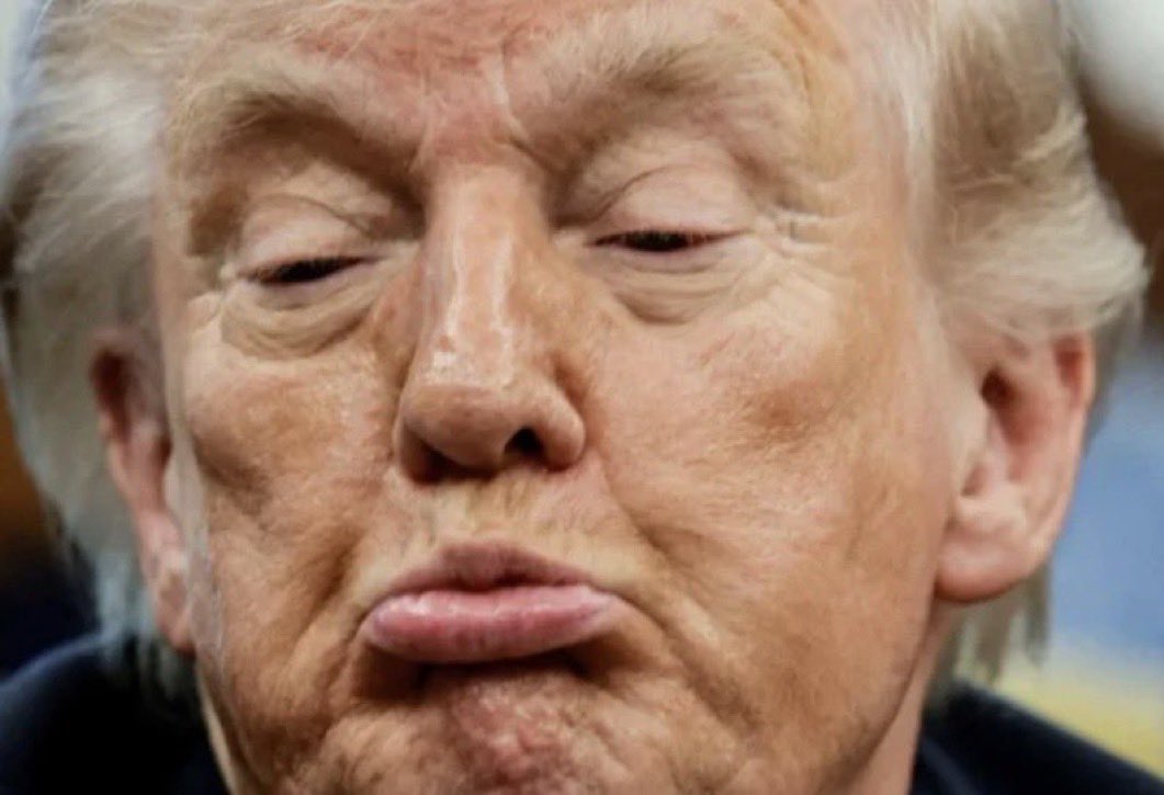 Для Трампа в Пекіні влаштували показовий прохід почесної варти