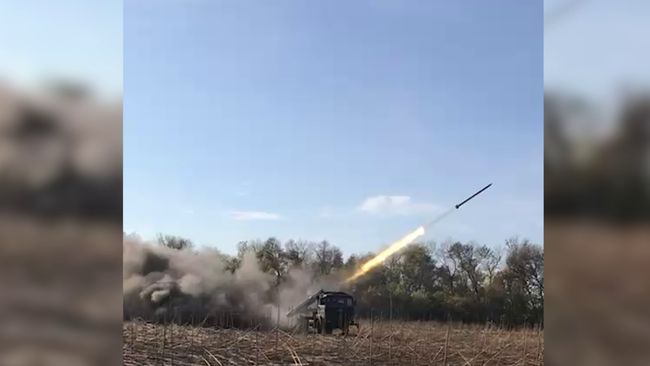 «Дві ракети зайшли прямо у ворожий бліндаж»: історія прикордонника на псевдо Хвост (ВІДЕО)