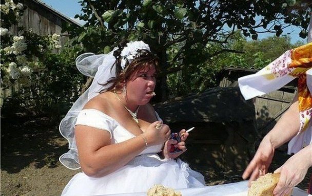 Свадебные фото, которые точно не надо было выставлять в Сеть (слабонервным не смотреть)